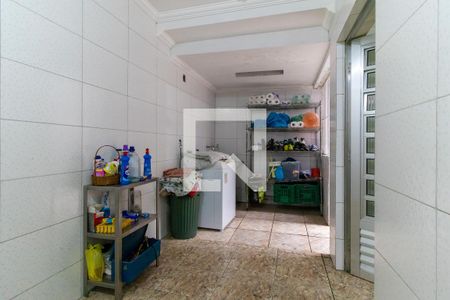 Casa à venda com 320m², 3 quartos e 2 vagas Casa à venda com 320m², 3 quartos e 2 vagasÁrea de Serviço