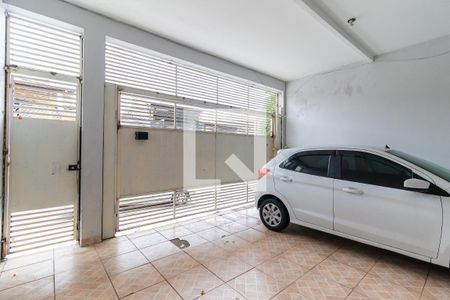 Casa à venda com 320m², 3 quartos e 2 vagas Casa à venda com 320m², 3 quartos e 2 vagasGaragem