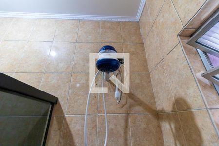 Casa à venda com 320m², 3 quartos e 2 vagas Casa à venda com 320m², 3 quartos e 2 vagasChuveiro