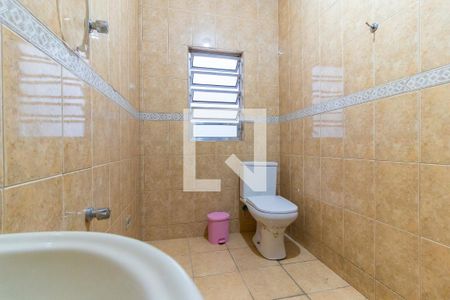 Casa à venda com 320m², 3 quartos e 2 vagas Casa à venda com 320m², 3 quartos e 2 vagasBanheiro da Suíte