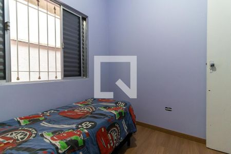 Casa à venda com 320m², 3 quartos e 2 vagas Casa à venda com 320m², 3 quartos e 2 vagasQuarto 2