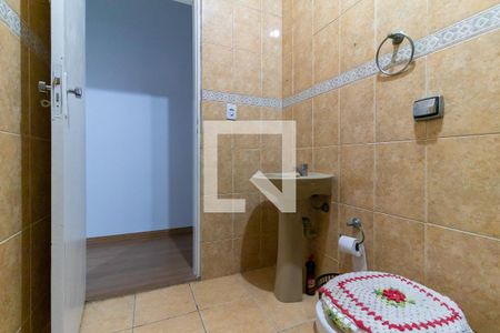 Casa à venda com 320m², 3 quartos e 2 vagas Casa à venda com 320m², 3 quartos e 2 vagasBanheiro 2