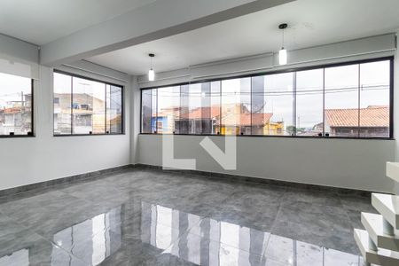 Casa à venda com 320m², 3 quartos e 2 vagas Casa à venda com 320m², 3 quartos e 2 vagasSacada do Quarto Suíte