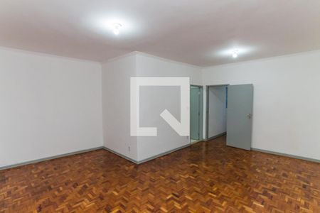 Casa para alugar com 150m², 4 quartos e 2 vagas Casa para alugar com 150m², 4 quartos e 2 vagasSuíte