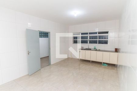 Casa para alugar com 150m², 4 quartos e 2 vagas Casa para alugar com 150m², 4 quartos e 2 vagasCozinha