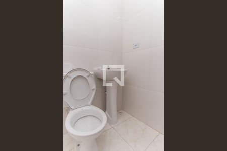 Casa para alugar com 150m², 4 quartos e 2 vagas Casa para alugar com 150m², 4 quartos e 2 vagasBanheiro 2