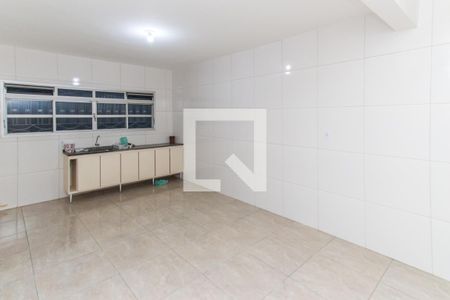 Casa para alugar com 150m², 4 quartos e 2 vagas Casa para alugar com 150m², 4 quartos e 2 vagasCozinha
