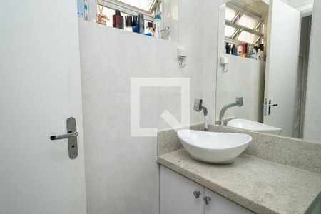 Casa à venda com 176m², 2 quartos e 3 vagasBanheiro - Suíte