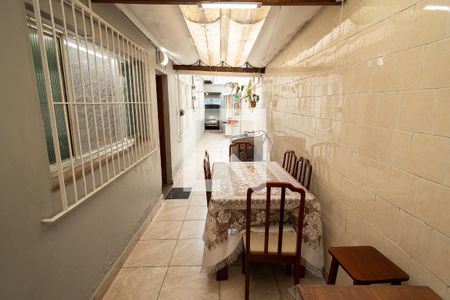 Casa à venda com 176m², 2 quartos e 3 vagasQuintal - Churrasqueira