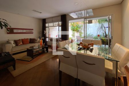 Sala de casa para alugar com 4 quartos, 300m² em Jardim Sao Caetano, São Caetano do Sul