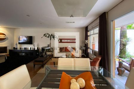 Sala de Jantar de casa para alugar com 4 quartos, 300m² em Jardim Sao Caetano, São Caetano do Sul