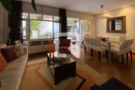 Sala de casa para alugar com 4 quartos, 300m² em Jardim Sao Caetano, São Caetano do Sul