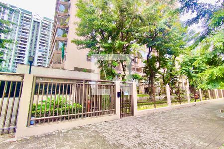 Apartamento à venda com 70m², 1 quarto e 1 vagaFachada 