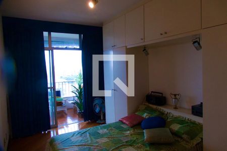 Apartamento à venda com 70m², 1 quarto e 1 vagaQuarto