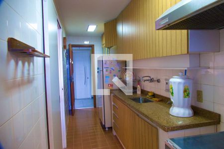 Apartamento à venda com 70m², 1 quarto e 1 vagaCopa / Cozinha 