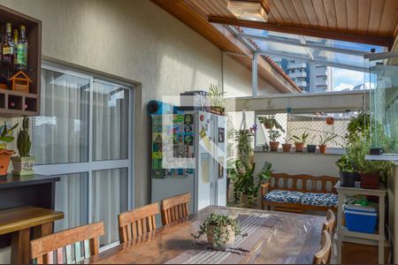 Apartamento à venda com 156m², 3 quartos e 2 vagasChurrasqueira