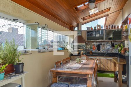 Apartamento à venda com 156m², 3 quartos e 2 vagasChurrasqueira