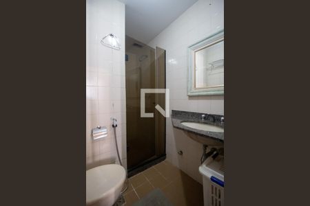 Apartamento à venda com 75m², 2 quartos e 2 vagasBanheiro da Suíte