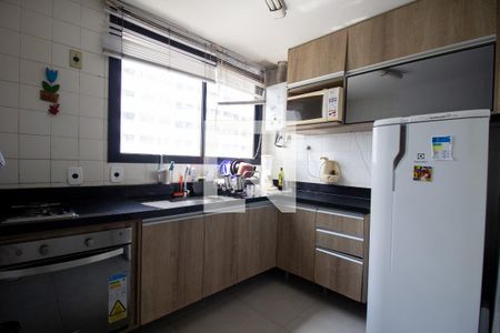 Apartamento à venda com 75m², 2 quartos e 2 vagasCozinha