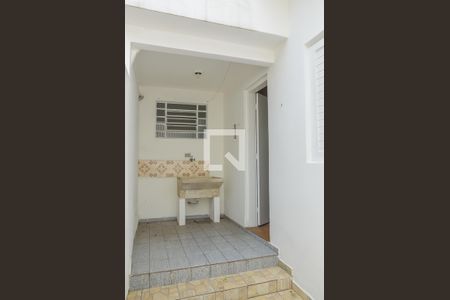 Casa à venda com 187m², 2 quartos e 1 vagaÁrea de Serviço