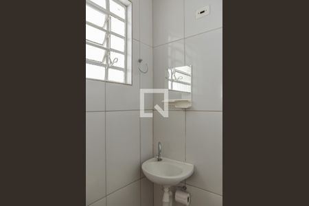 Casa à venda com 187m², 2 quartos e 1 vagaBanheiro