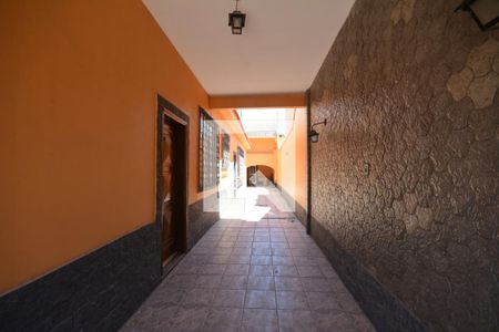 Casa de condomínio à venda com 300m², 5 quartos e 5 vagasGaragem