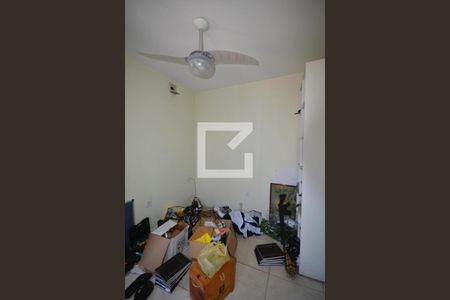 Casa de condomínio à venda com 300m², 5 quartos e 5 vagasCloset