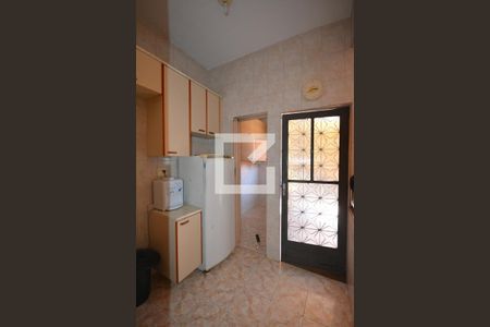 Casa de condomínio à venda com 300m², 5 quartos e 5 vagasCozinha