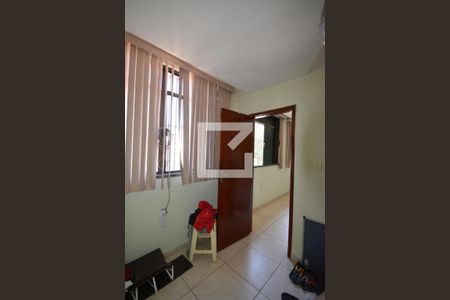 Casa de condomínio à venda com 300m², 5 quartos e 5 vagasCloset