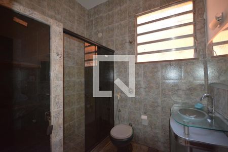 Casa de condomínio à venda com 300m², 5 quartos e 5 vagasBanheiro Social