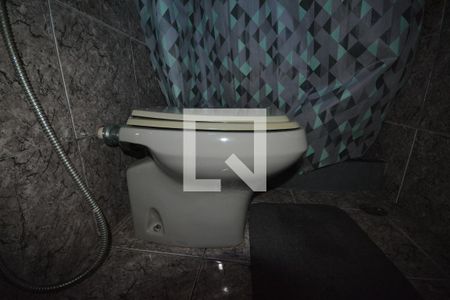 Casa de condomínio à venda com 300m², 5 quartos e 5 vagasBanheiro da Área Gourmt