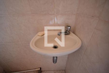 Casa de condomínio à venda com 300m², 5 quartos e 5 vagasBanheiro de serviço