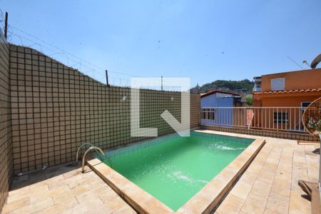Casa de condomínio à venda com 300m², 5 quartos e 5 vagasPiscina