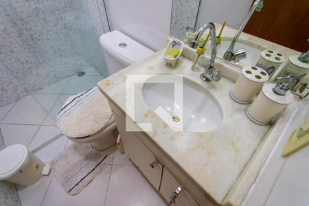 Apartamento à venda com 128m², 2 quartos e 2 vagasBanheiro social