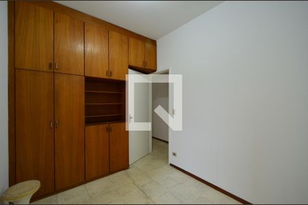 Casa à venda com 276m², 4 quartos e 7 vagasQuarto 2