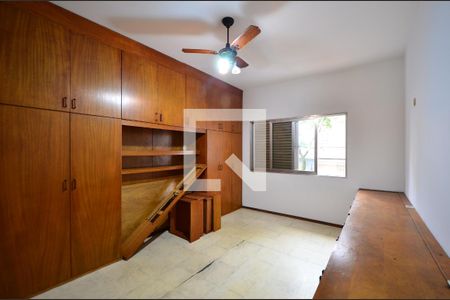 Casa à venda com 276m², 4 quartos e 7 vagasSuíte