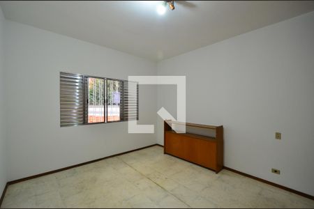 Casa à venda com 276m², 4 quartos e 7 vagasQuarto 3