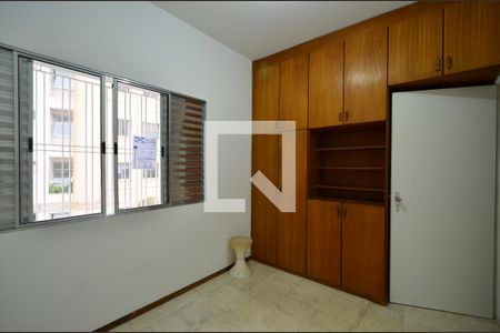 Casa à venda com 276m², 4 quartos e 7 vagasQuarto 2