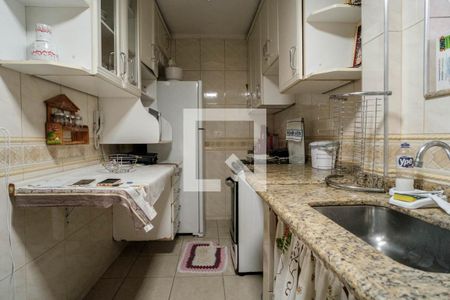 Cozinha de apartamento à venda com 2 quartos, 49m² em Vila Marieta, São Paulo