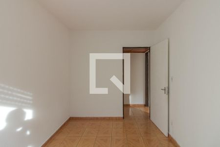Dormitório 2 de apartamento para alugar com 2 quartos, 48m² em Jardim Sabará, Porto Alegre