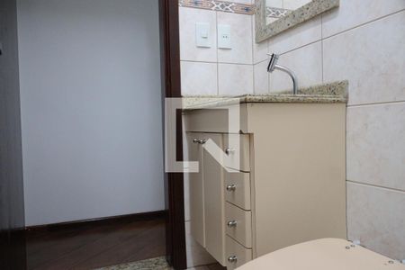 Casa à venda com 259m², 3 quartos e 3 vagasbanheiro corredor