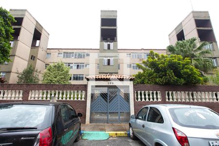 Fachada do Condomínio de apartamento para alugar com 2 quartos, 56m² em Conjunto Residencial José Bonifácio, São Paulo