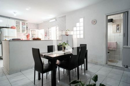 Casa à venda com 5 quartos, 250m² em Vila Ré, São Paulo