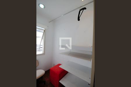 Apartamento para alugar com 70m², 2 quartos e 1 vaga Apartamento para alugar com 70m², 2 quartos e 1 vagaCloset