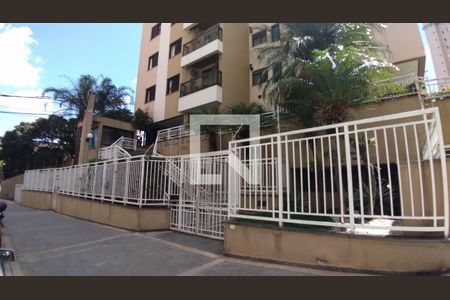 Apartamento para alugar com 76m², 3 quartos e 2 vagasFachada