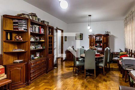 Apartamento à venda com 130m², 3 quartos e 2 vagas Apartamento à venda com 130m², 3 quartos e 2 vagasSala