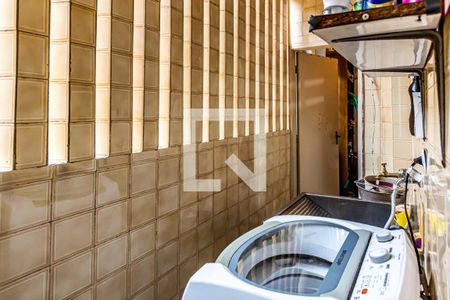 Apartamento à venda com 130m², 3 quartos e 2 vagas Apartamento à venda com 130m², 3 quartos e 2 vagasÁrea de serviço