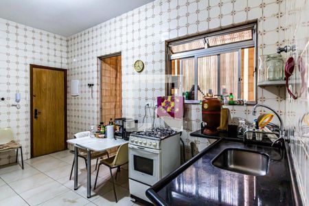 Apartamento à venda com 130m², 3 quartos e 2 vagas Apartamento à venda com 130m², 3 quartos e 2 vagasCozinha