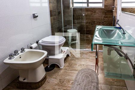 Apartamento à venda com 130m², 3 quartos e 2 vagas Apartamento à venda com 130m², 3 quartos e 2 vagasBanheiro