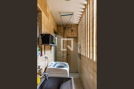 Apartamento à venda com 130m², 3 quartos e 2 vagas Apartamento à venda com 130m², 3 quartos e 2 vagasÁrea de serviço